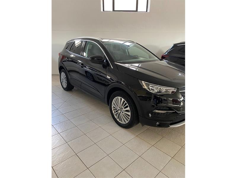 Emmeauto autosalone plurimarche vendita auto Nuove, usate, km0 e aziendali