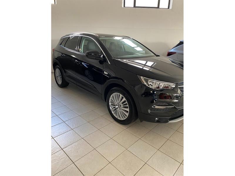 Emmeauto autosalone plurimarche vendita auto Nuove, usate, km0 e aziendali