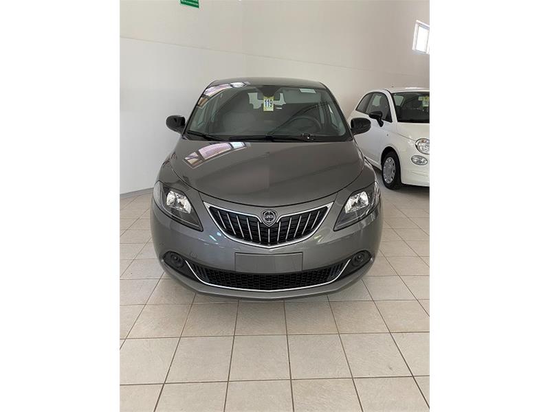 Emmeauto autosalone plurimarche vendita auto Nuove, usate, km0 e aziendali